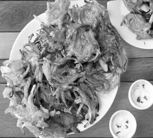 Onion Pakoda [ 7 pieces]