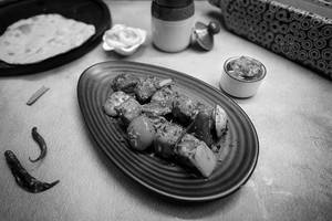 Achari Paneer Tikka [ 6 Pieces ]
