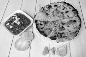 Sarso Da Saag with Missi Roti