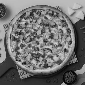 Tropical Chicken Pineapple Pizza