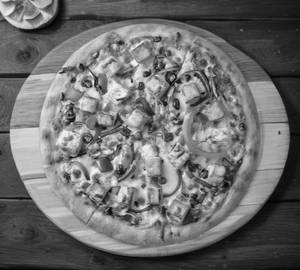 Pizza chilli garlic paneer