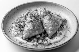 Dahi Samosa Chaat