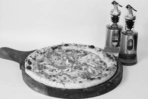 Classic Farmer Pizza [Veg Pizza]