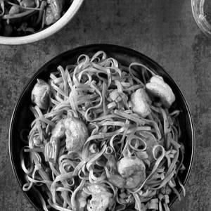 Sanghai Prawn Hakka Noodles
