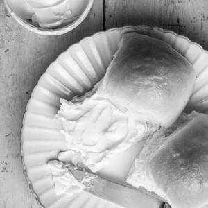 Extra Butter Pav Single
