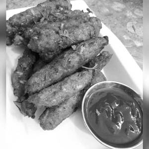 Veg. Bullet (8Pcs)