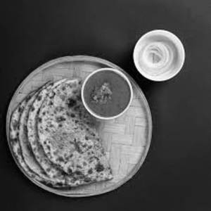 Dal makhani with chur chur naan