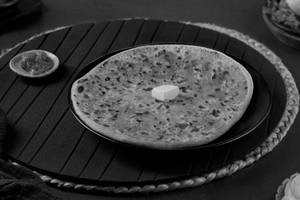 Paneer Paratha [1pc] with Butter