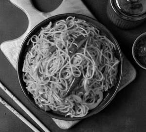 Veg Schezwan Noodle