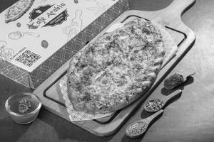 Cheese With Za'atar And Chicken Pide