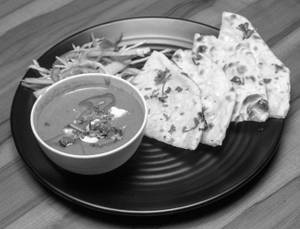 Cheese Naan With Gravy