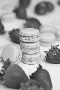 Strawberry Macron