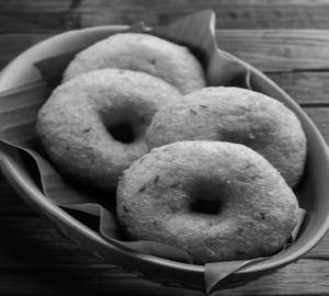Medu Vada With Sambhar