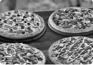 Pizza Party For 4 (veg).