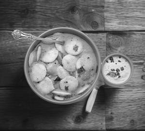 Mini idli [10 pieces] with Sambhar 