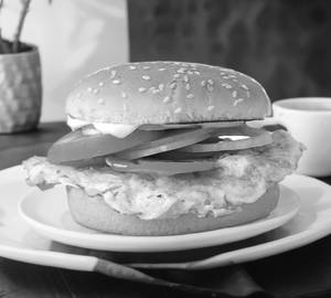 Schezwan Masala Omelette Burger