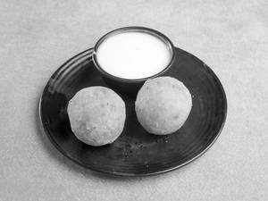 Sweet Kachori (2 Pcs)