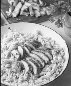 Fusilli Alfredo Non Veg Pasta