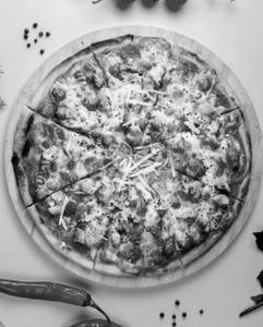 Chef'S Special Non Veg Medium Pizza