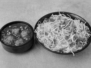 Veg Manchurian Noodles (650 Ml)