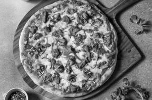 Chicken Extravaganza Medium Pizza