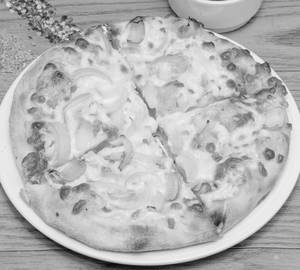 Onion Cheese Pizza