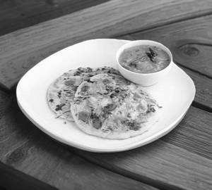 Vegetable uttapam