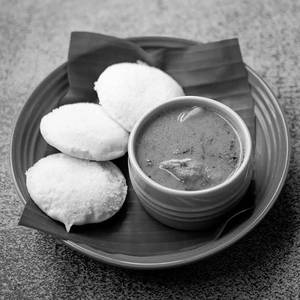 Idly ( W ) Chicken Curry