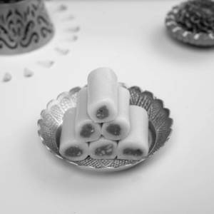 Kaju Pista Roll