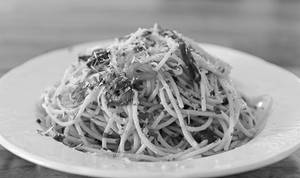 Spaghetti Aglio E Olio Non Veg Pasta