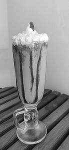Strawberry Cream & Chocolate Shake