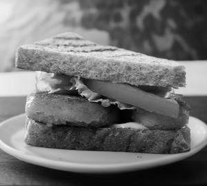 Chicken nuggets sandwich