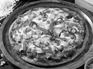 Tandoori paneer pizza