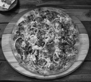Tandoori Tikka Pizza
