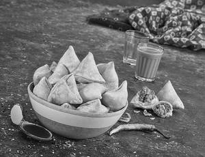 Baked Dry Samosa [250 Gms]
