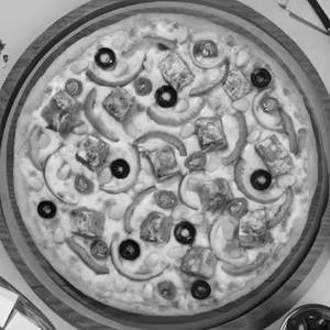 Extravegant pizza