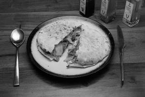 Bacon, Lettuce And Tomato Puccia ( Italian Sandwich)