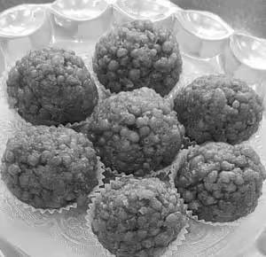 Desi Doodh Laddu