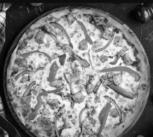 Peri peri chicken pizza