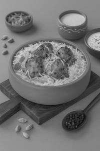I am the biryani [chicken] [with raita mousse]