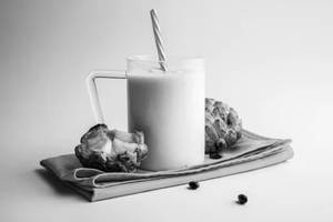 Fresh Sitaphal Milkshake (Seasonal)