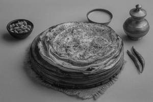LaL Mirch Lachaa Paratha