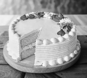 Vanilla Buttericing Cake