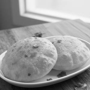 Extra Bhature (2 Pcs)