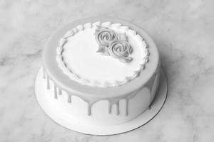Strawberry Cool Cake 1kg