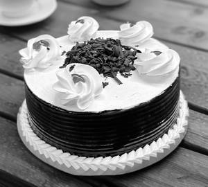 Black forest regular cake [500 grams]