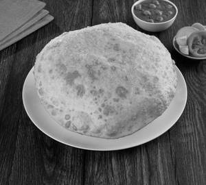 Chole With 1 Poori With Chana Masala