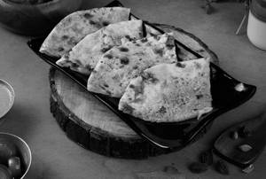 Gobhi Naan            