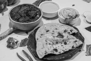 2 Butter Naan With Butter Chicken -