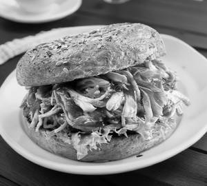 Pulled Chicken Burger
